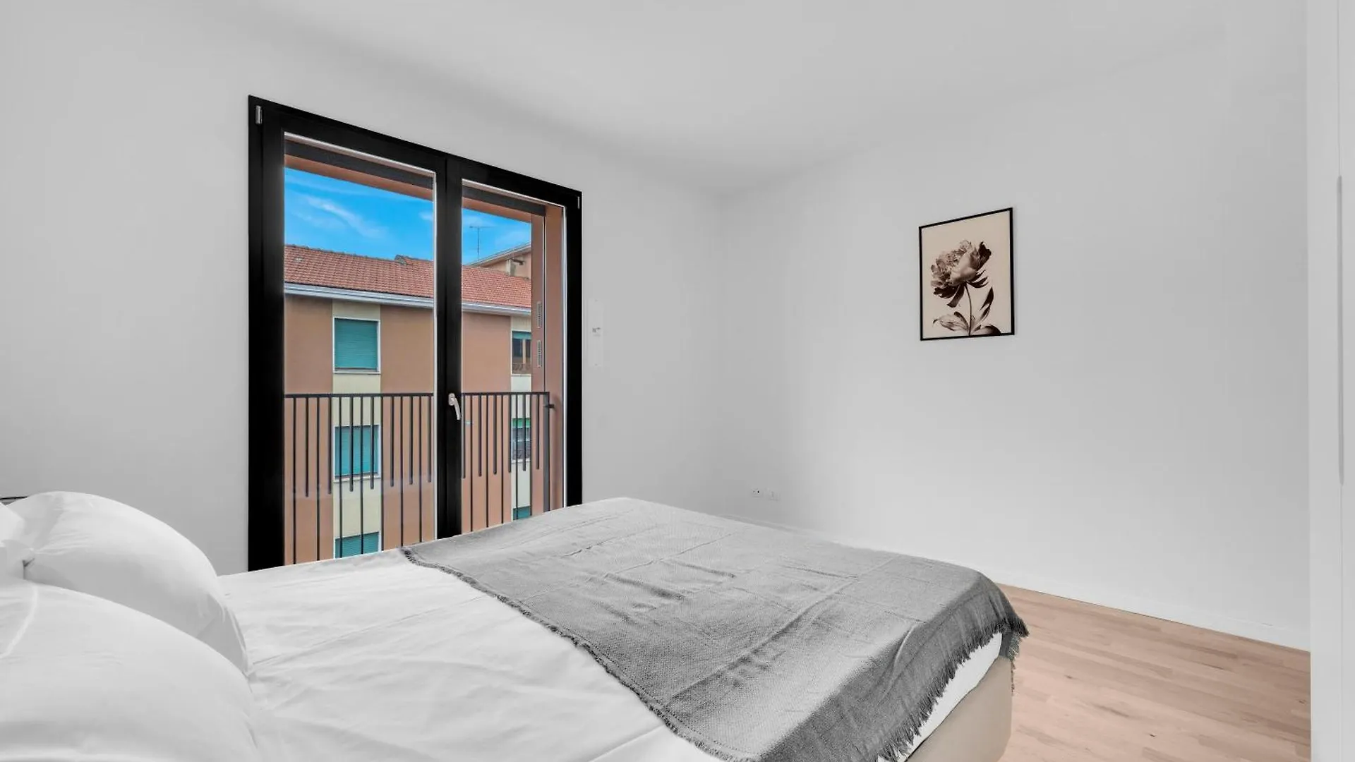 Cefalonia Garden With Terrace & Garage By Ndp Rent Milano