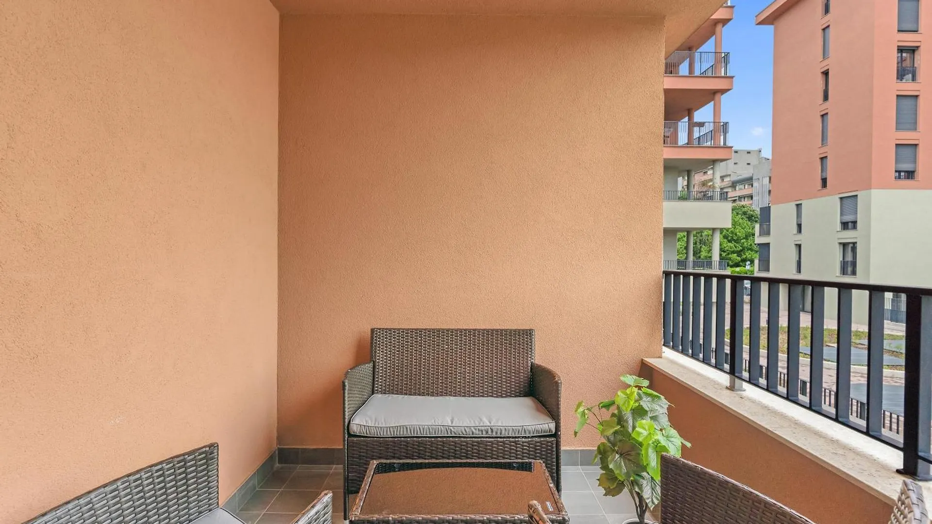 Cefalonia Garden With Terrace & Garage By Ndp Rent Milano Lejlighed