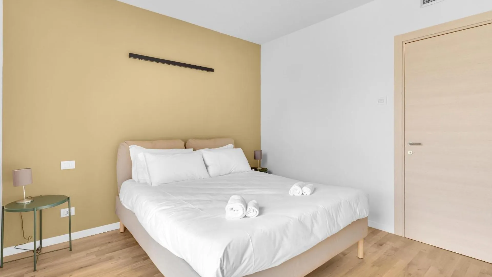 Cefalonia Garden With Terrace & Garage By Ndp Rent Milano