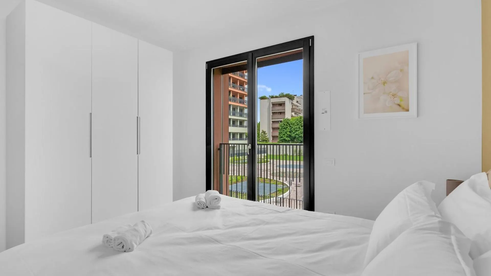 Cefalonia Garden With Terrace & Garage By Ndp Rent Milano